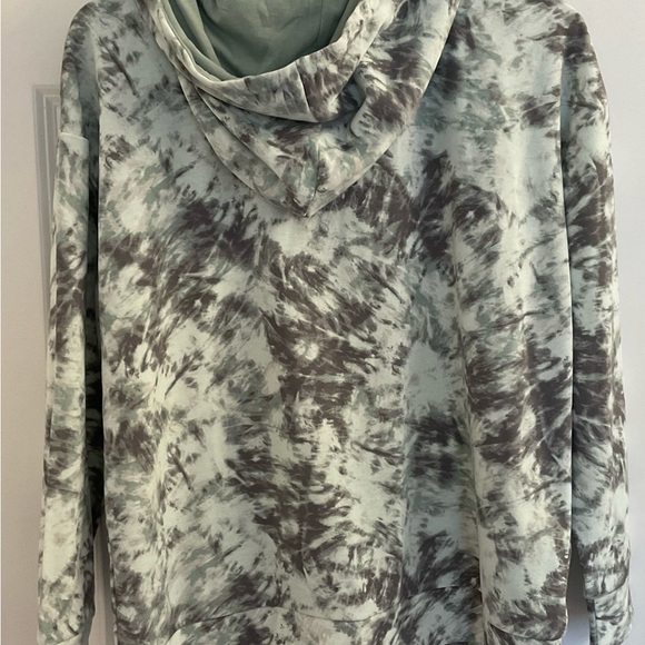 H Halston Studio Tonal Tie Dye Aqua Gray Hoodie - NWT - Medium - Picture 9 of 10